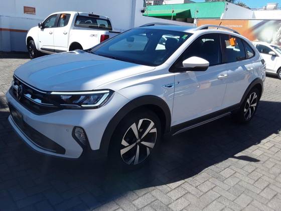 VOLKSWAGEN NIVUS 1.0 200 TSI TOTAL FLEX HIGHLINE AUTOMÁTICO